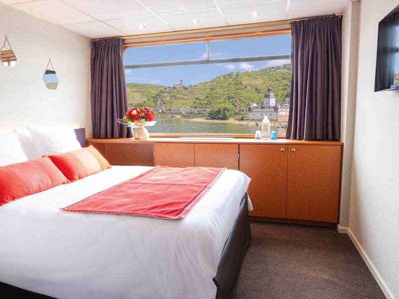 Middle Deck 1 Double Bed Accessible Cabin CAT. B